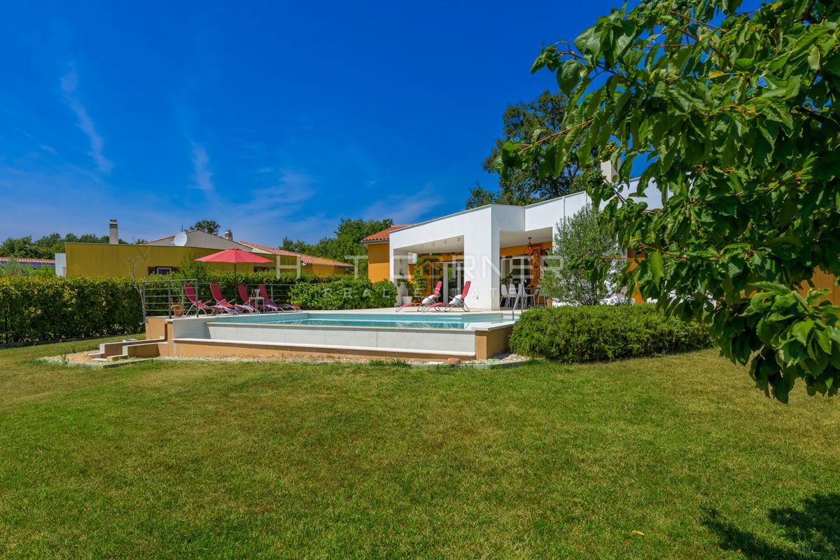 Čudovita vila v mirnem okolju