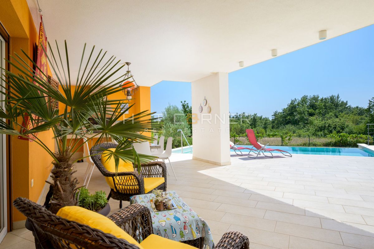 Čudovita vila v mirnem okolju