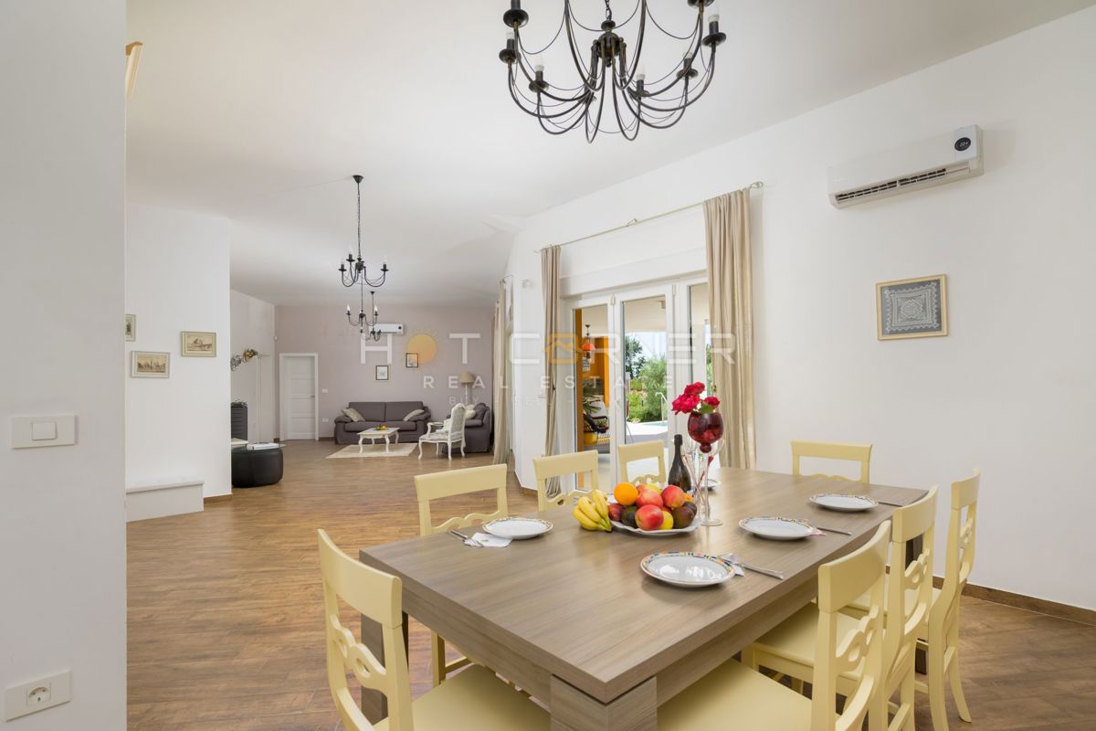 Čudovita vila v mirnem okolju