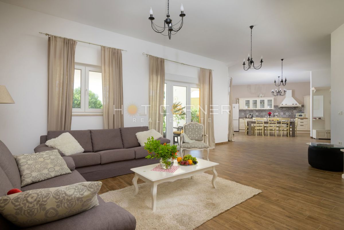 Čudovita vila v mirnem okolju