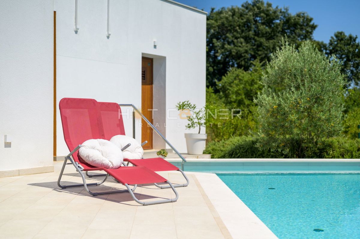 Čudovita vila v mirnem okolju