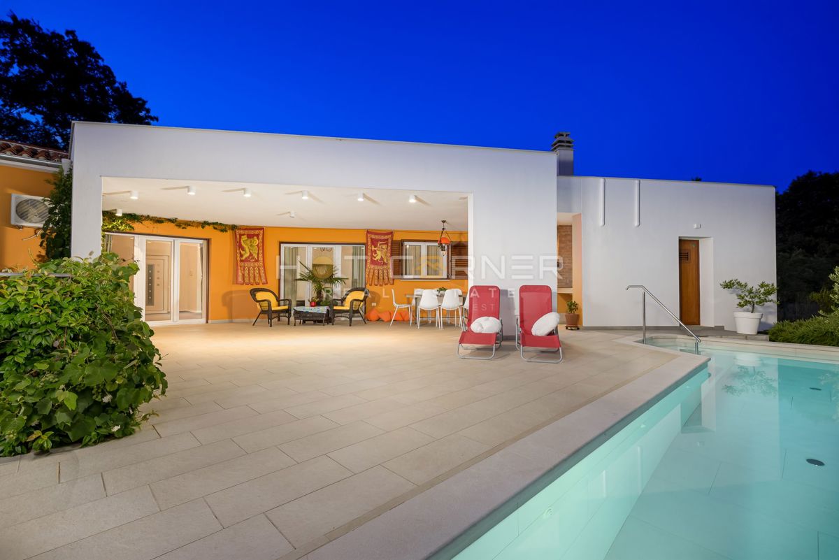 Čudovita vila v mirnem okolju