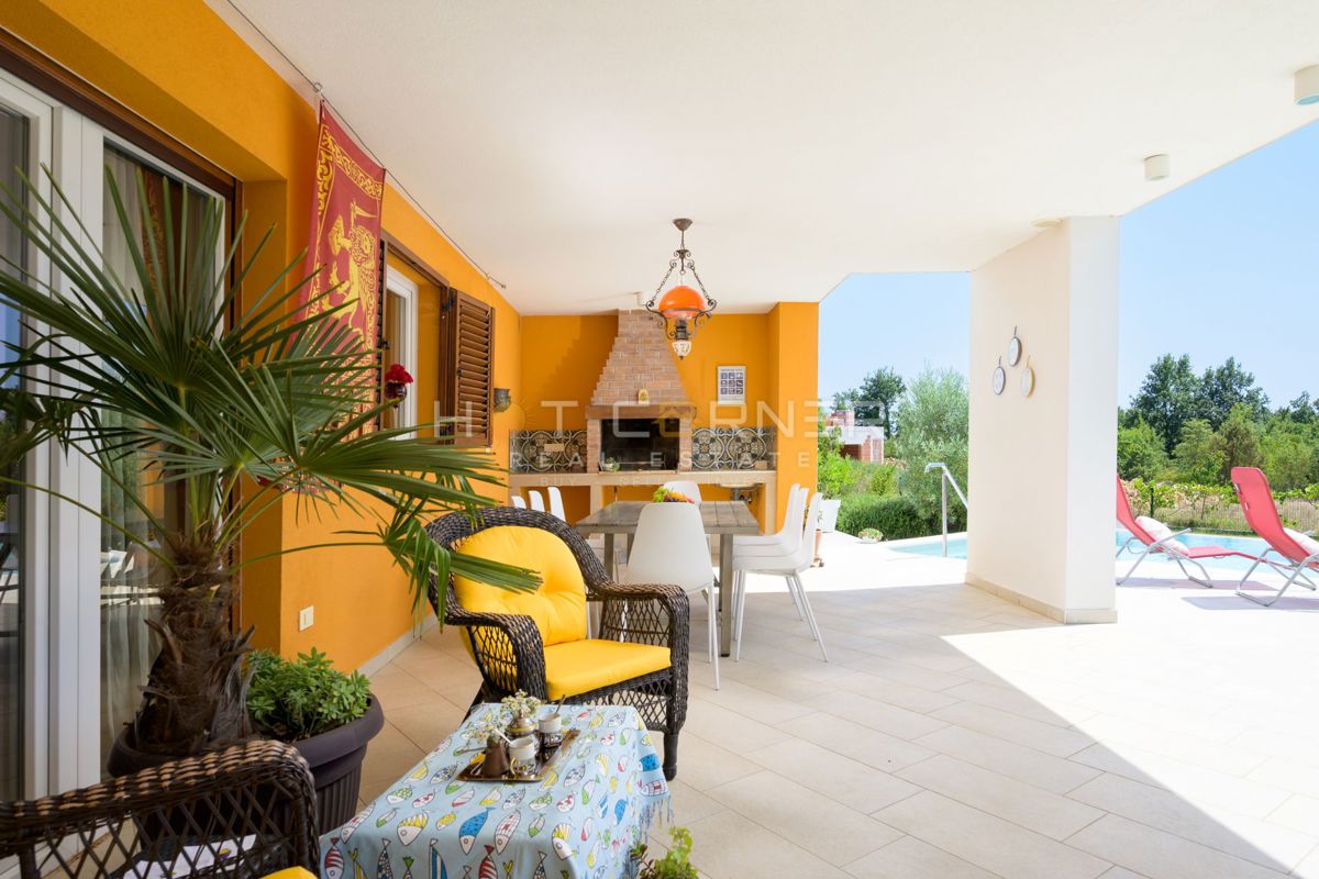 Čudovita vila v mirnem okolju