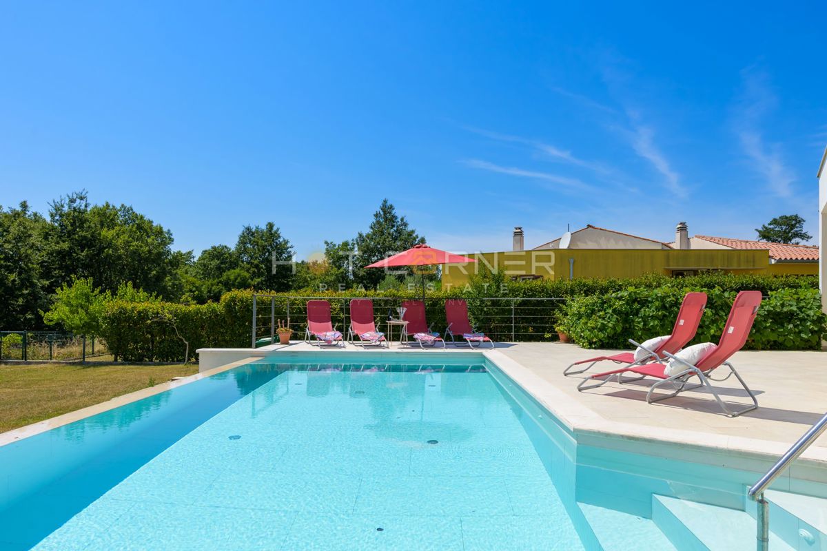 Čudovita vila v mirnem okolju