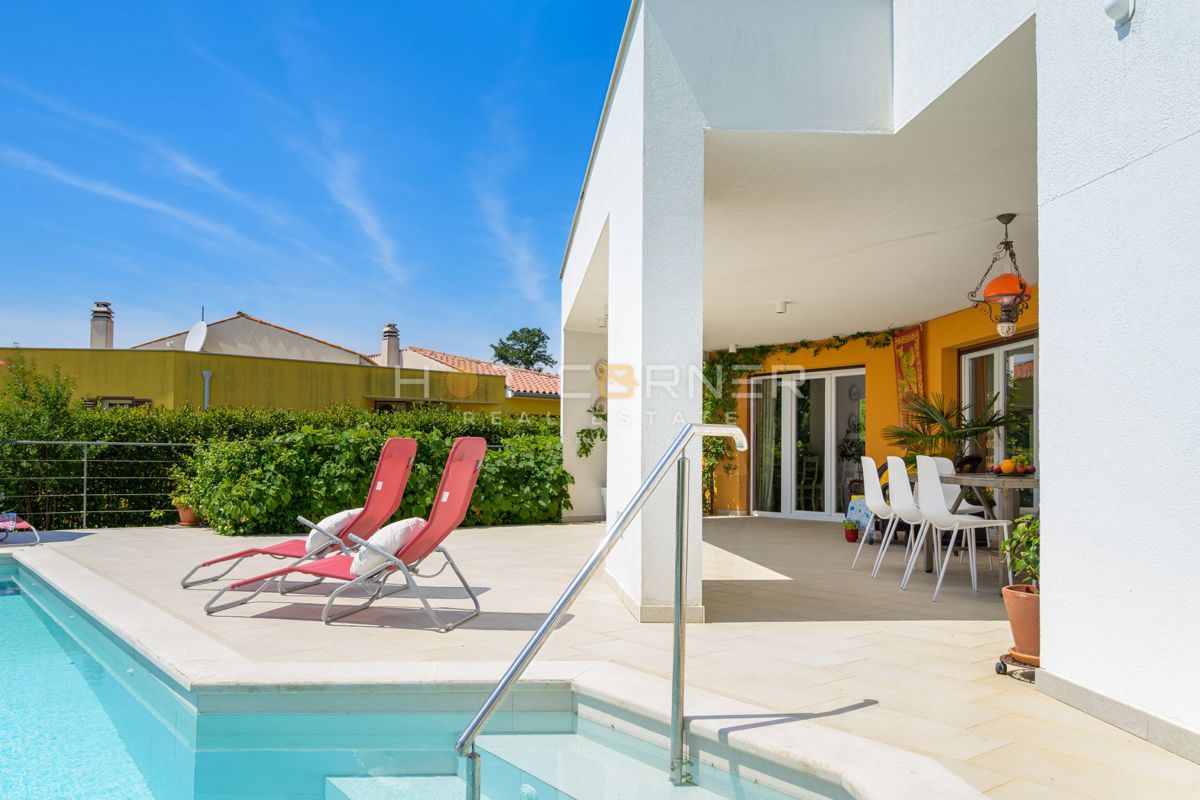 Čudovita vila v mirnem okolju