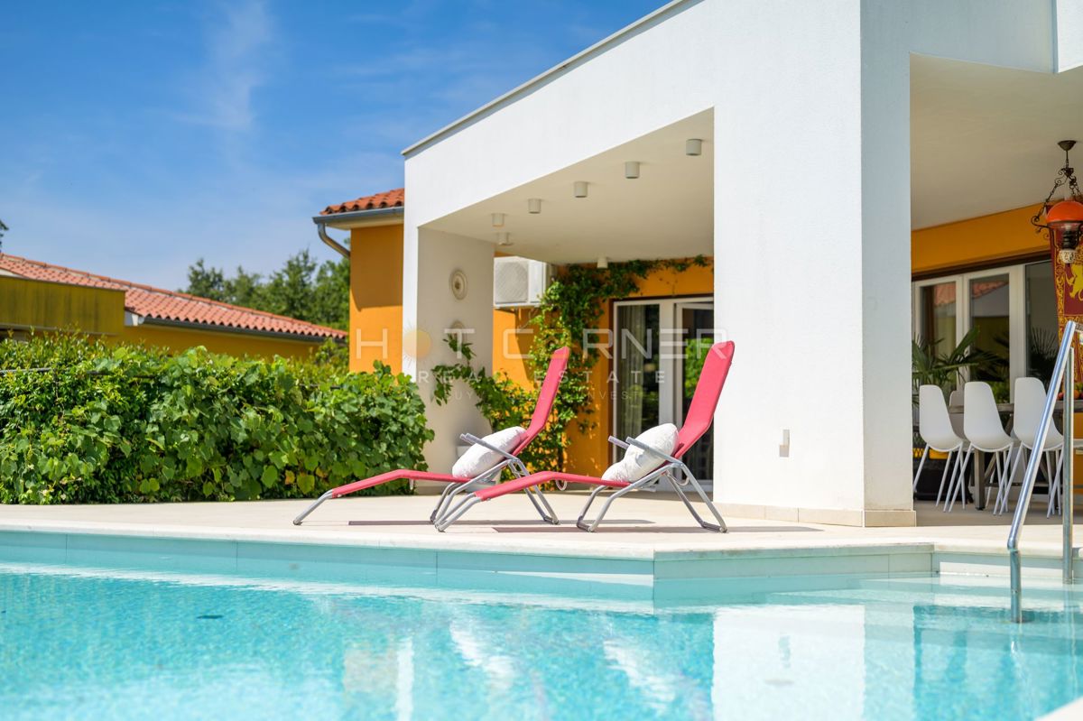 Čudovita vila v mirnem okolju