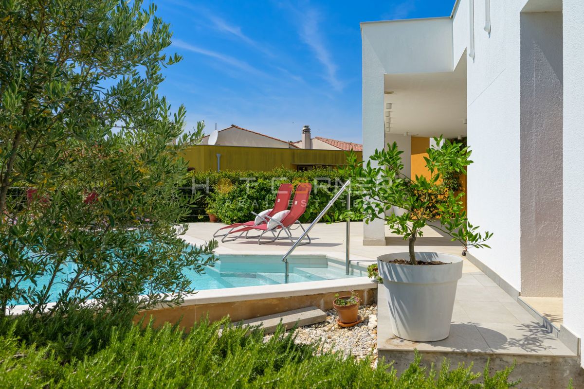 Čudovita vila v mirnem okolju