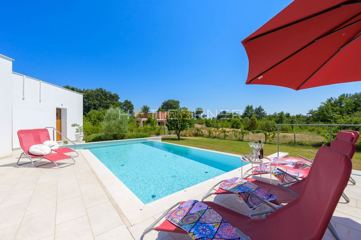 Čudovita vila v mirnem okolju