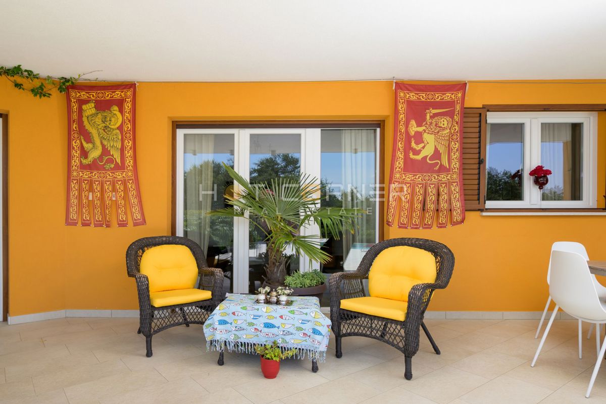 Čudovita vila v mirnem okolju