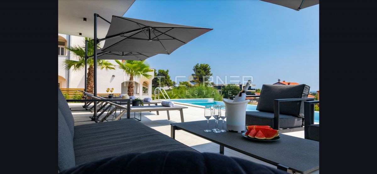 Taboo vila - Moderna eleganca in razkošno življenje