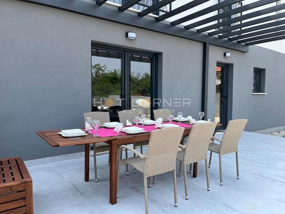 Hiša Pješčana Uvala, Medulin, 180m2