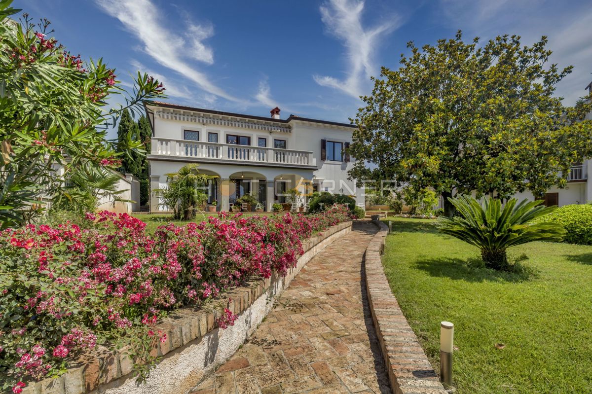 Villa ob morju v Umagu