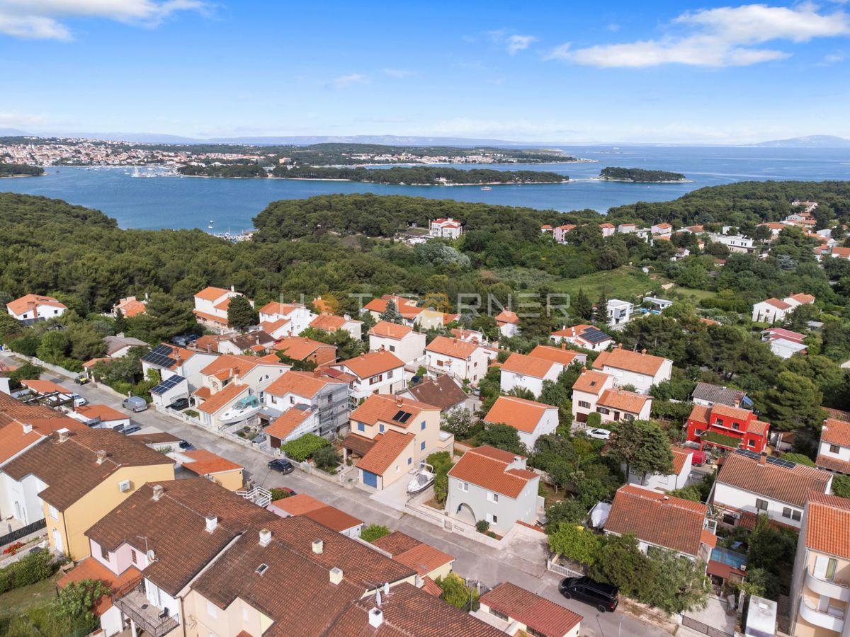 Pravljična hiša s panoramskim pogledom na morje