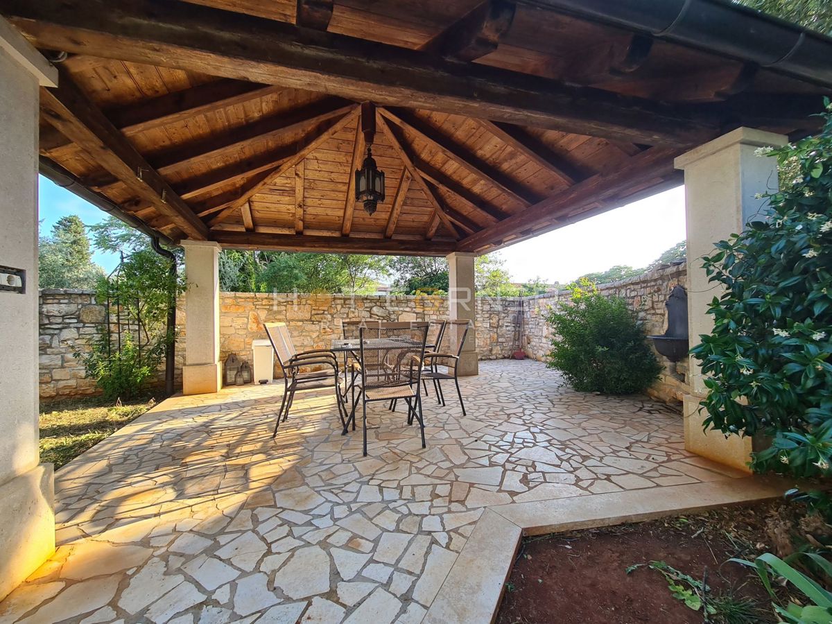 Hiša Vodnjan, 250m2