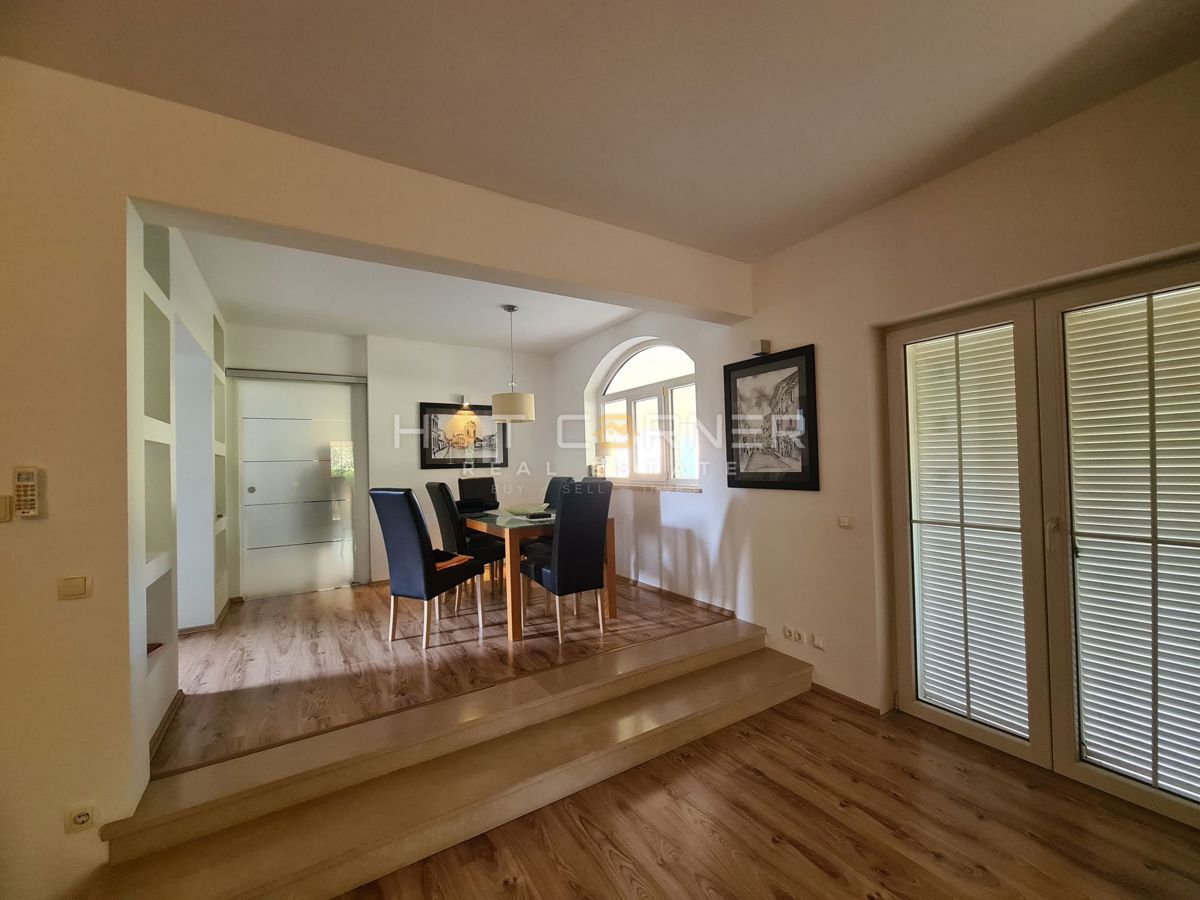 Hiša Vodnjan, 250m2