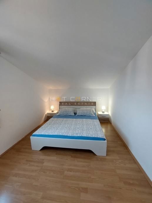 Priložnost, Stanovanje Pula – Štinjan, 2 Spalnici, 800 m od Morja, Uporabno Dovoljenje