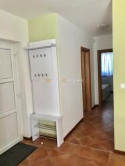 Medulin, 200 m od plaže, pritlični apartma, 2 spalnici, 30 m² vrta