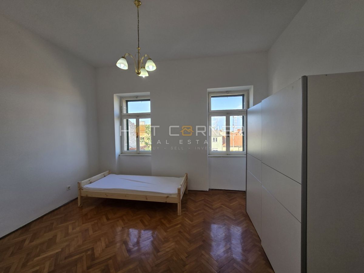 Stanovanje Centar, Pula, 67m2