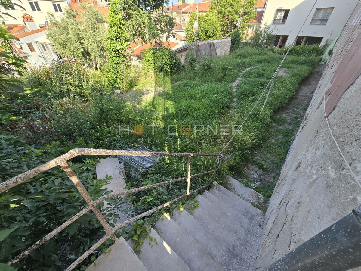 Stanovanje Centar, Pula, 67m2