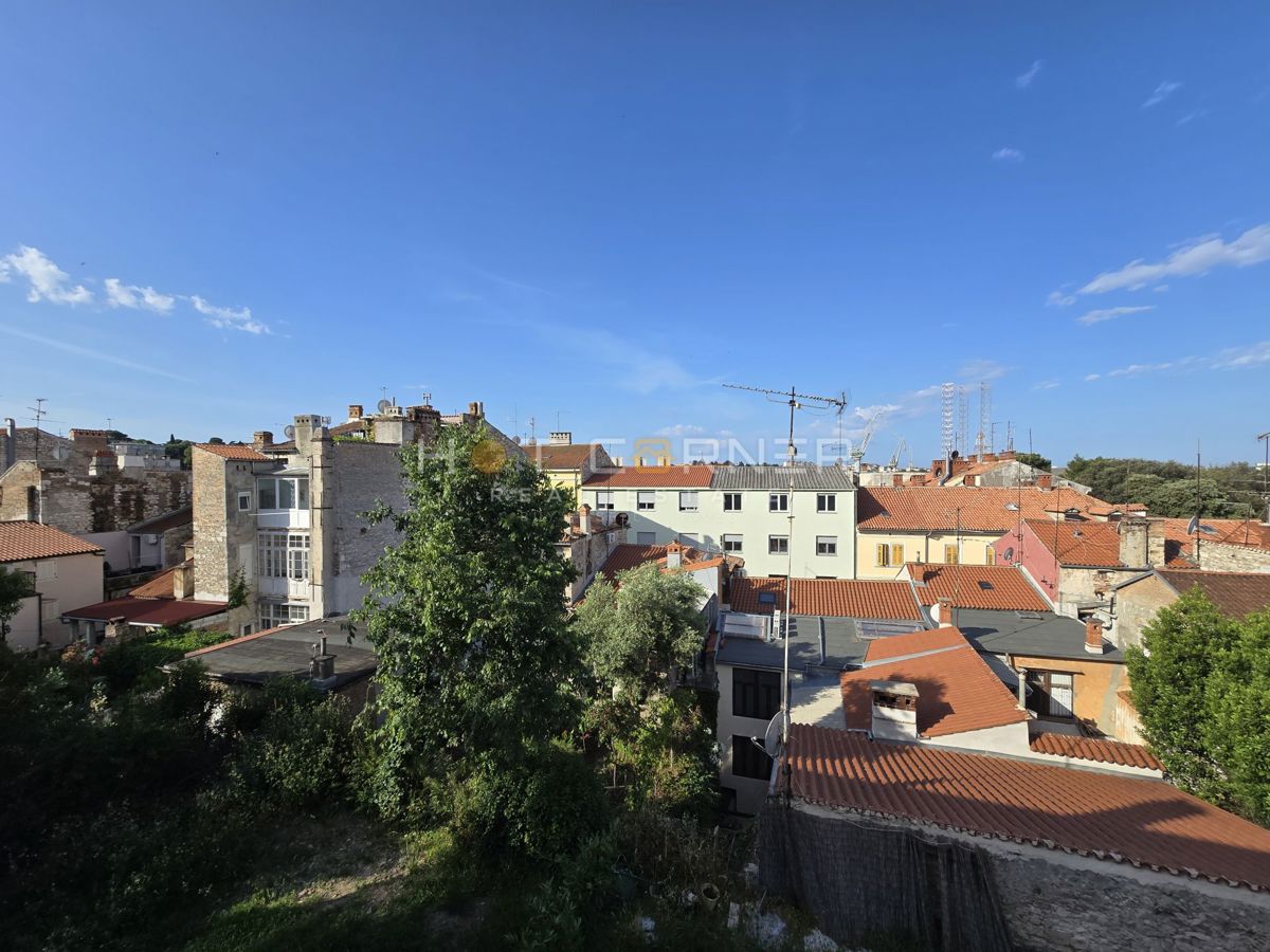 Stanovanje Centar, Pula, 67m2