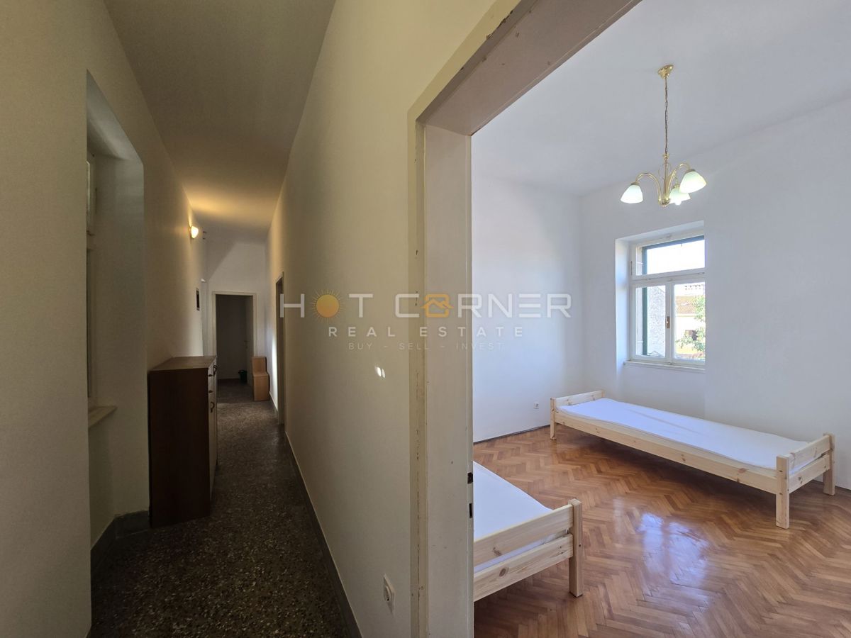 Stanovanje Centar, Pula, 67m2