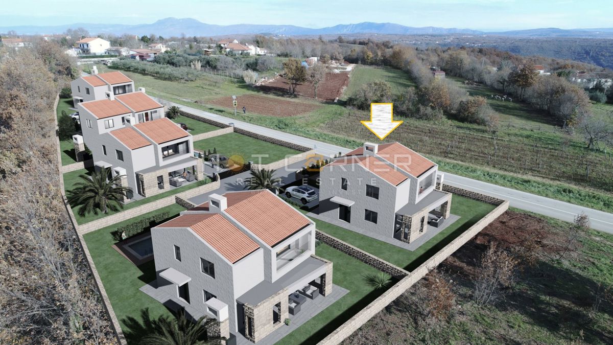 Priložnost – čudovita manjša zazidljiva zemljišča, 12 km od morja, pogled na morje!