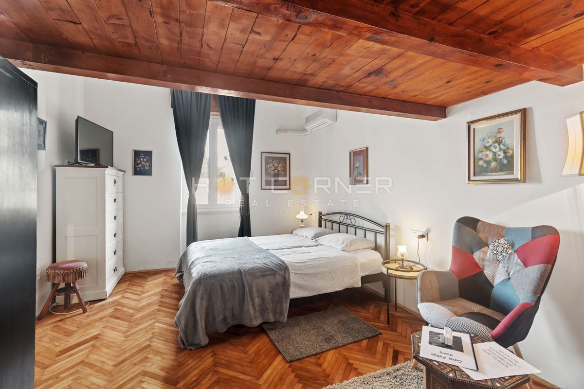 Rovinj, prva vrsta do morja, 2 stanovanji v enem
