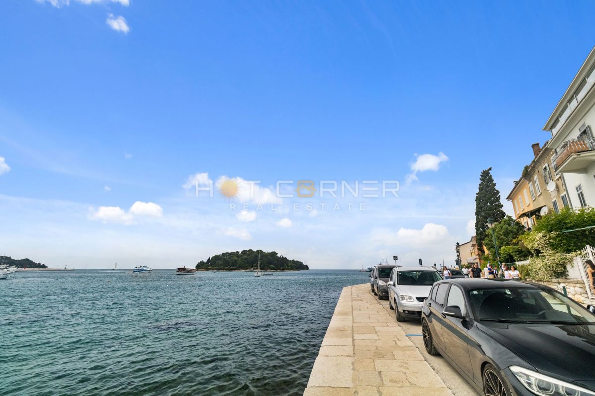 Rovinj, prva vrsta do morja, 2 stanovanji v enem