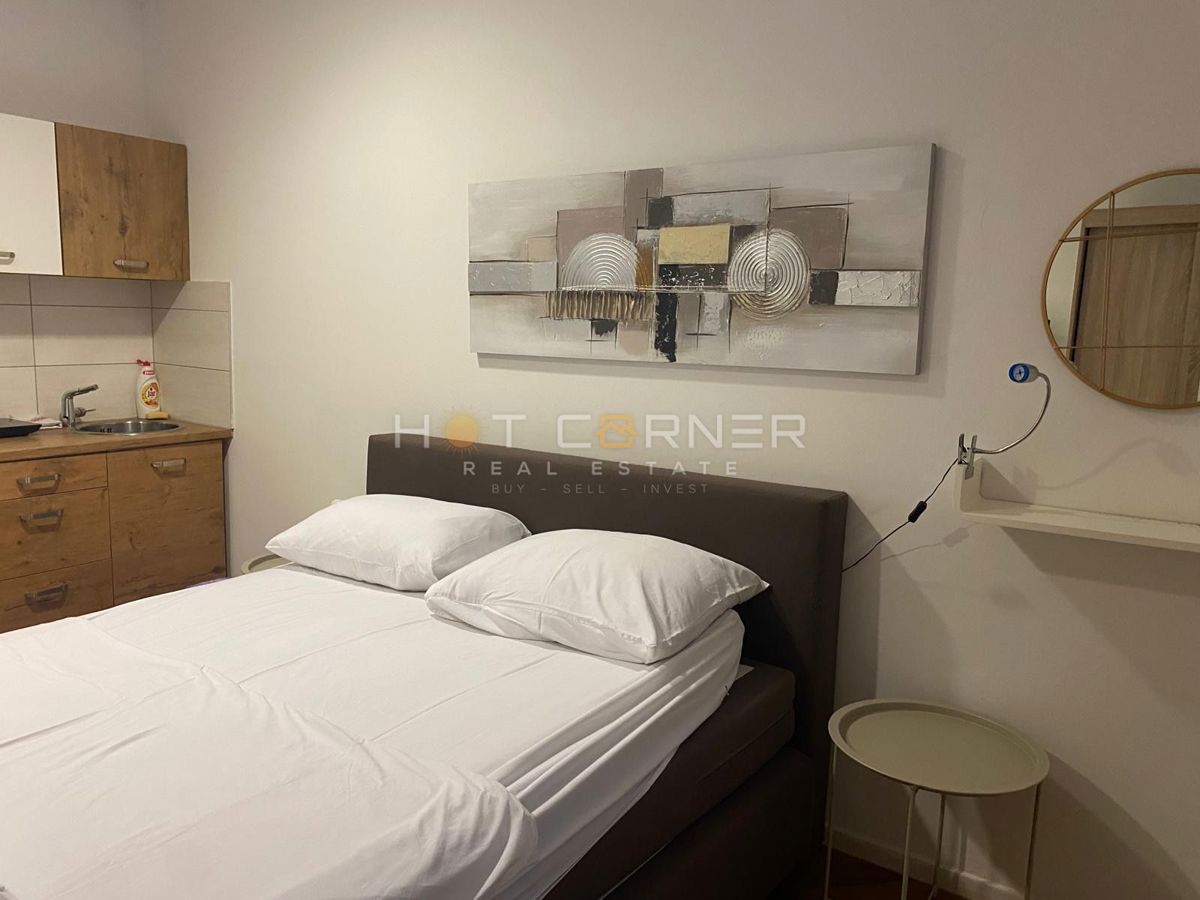 PRILOŽNOST – 3 STANOVANJA: enosobno stanovanje in dva garsonjera!