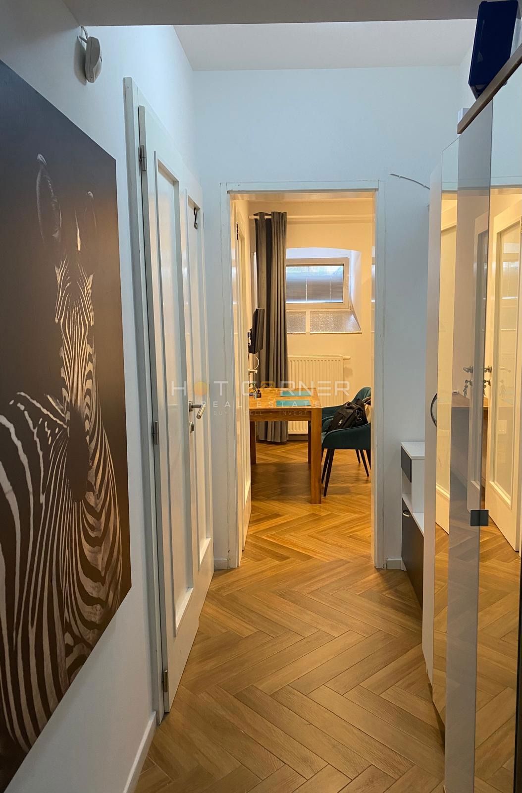 PRILOŽNOST – 3 STANOVANJA: enosobno stanovanje in dva garsonjera!