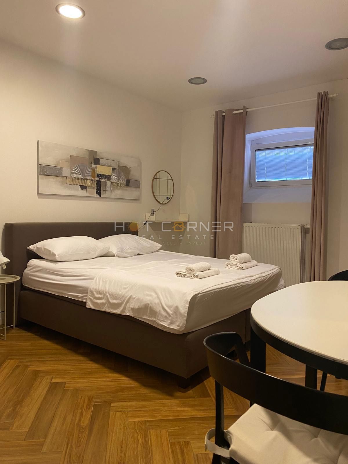 PRILOŽNOST – 3 STANOVANJA: enosobno stanovanje in dva garsonjera!