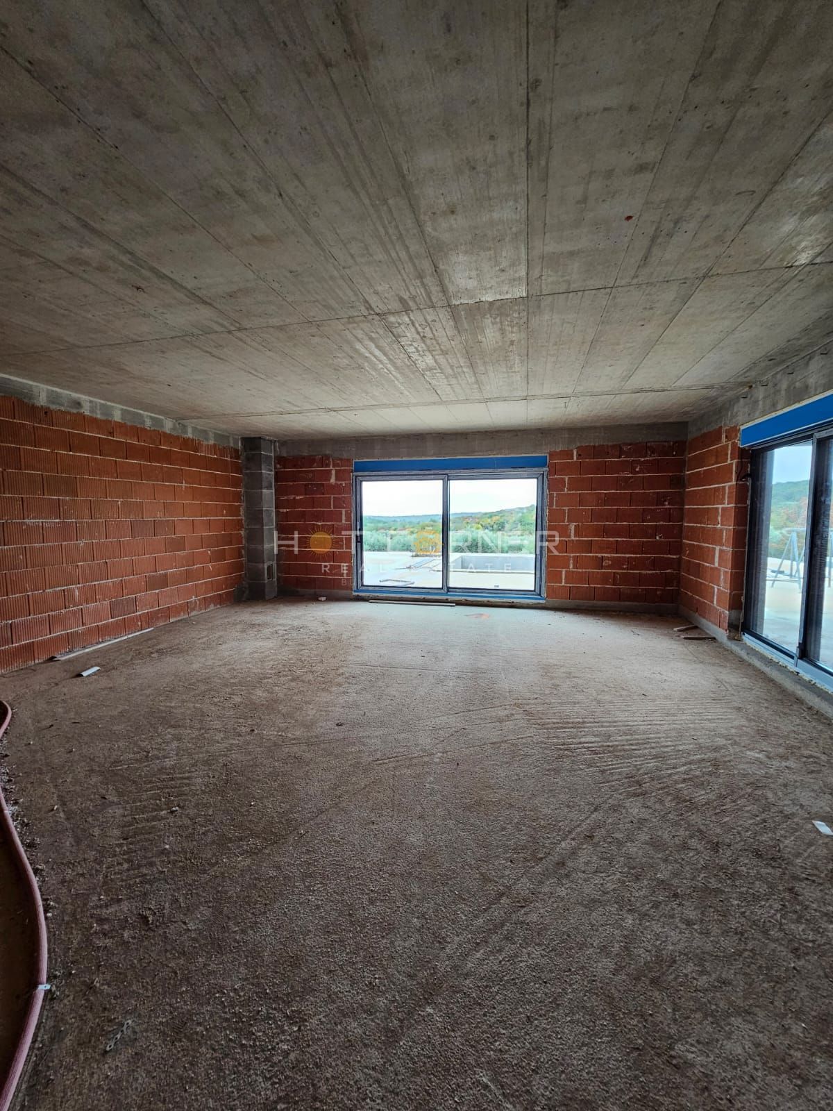 Investicijska priložnost: dve hiši z bazenoma blizu Rovinja  