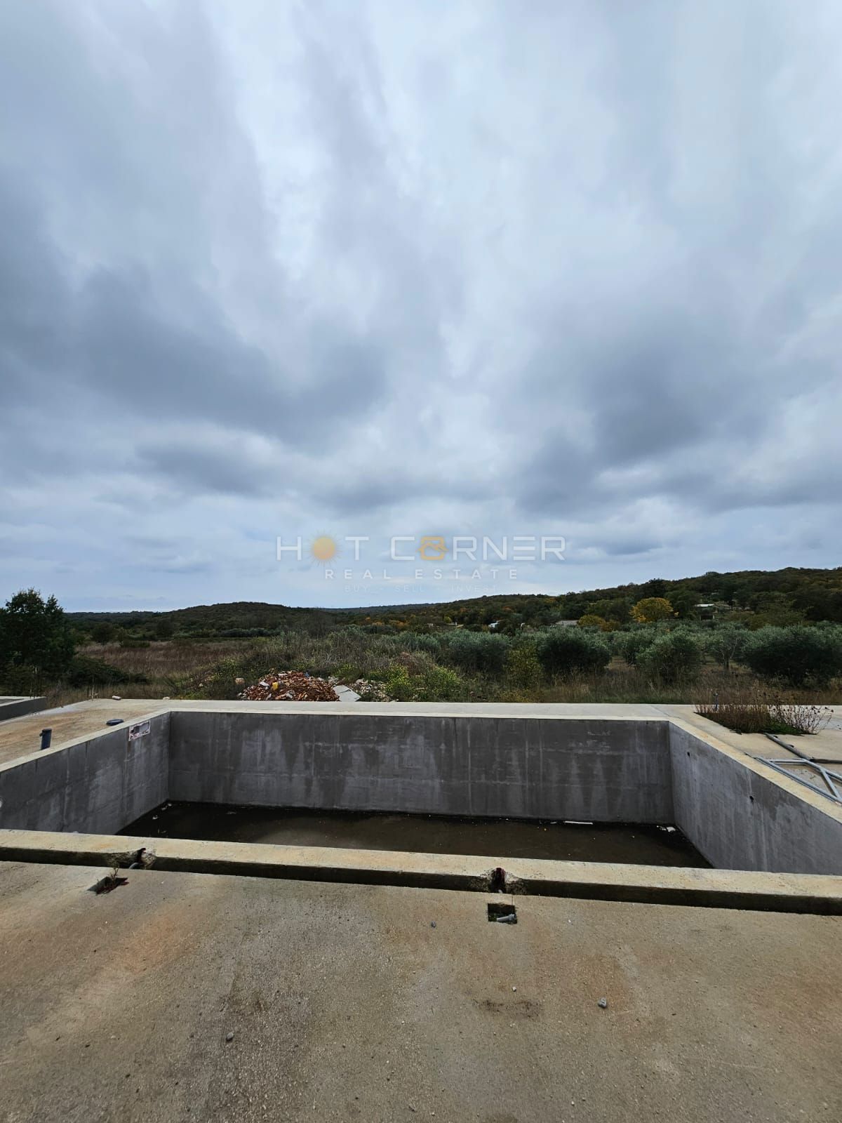 Investicijska priložnost: dve hiši z bazenoma blizu Rovinja  