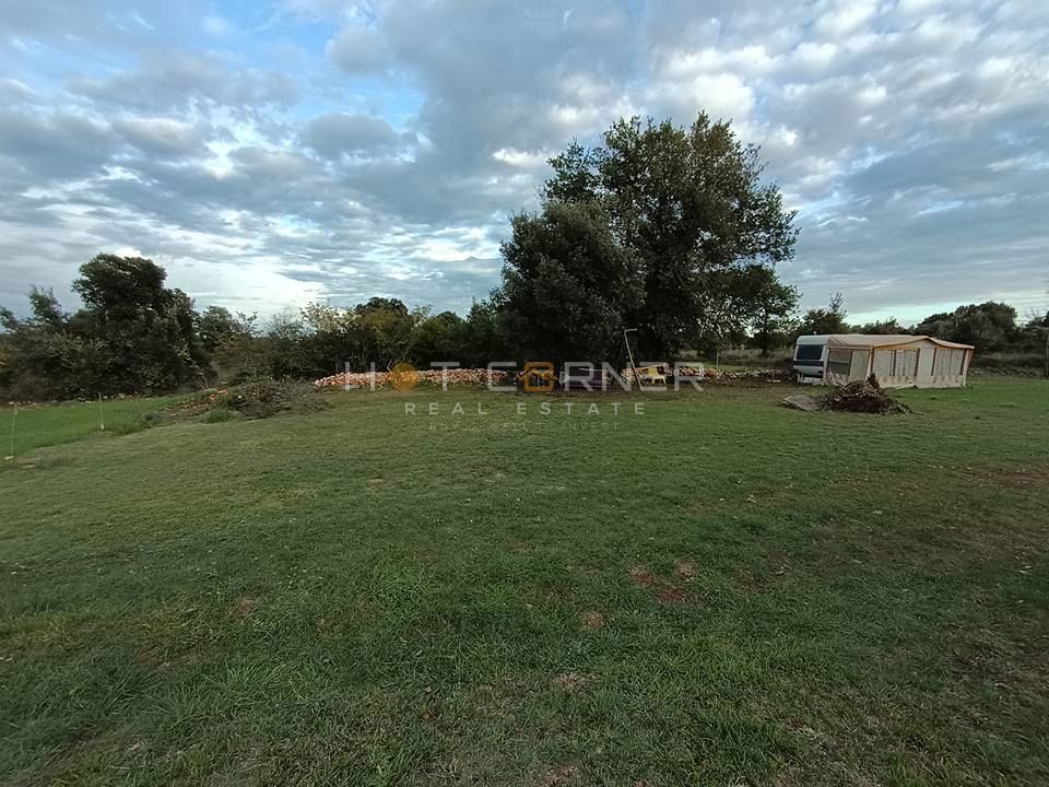 Kmetijsko zemljišče Šišan, Ližnjan, 432m2