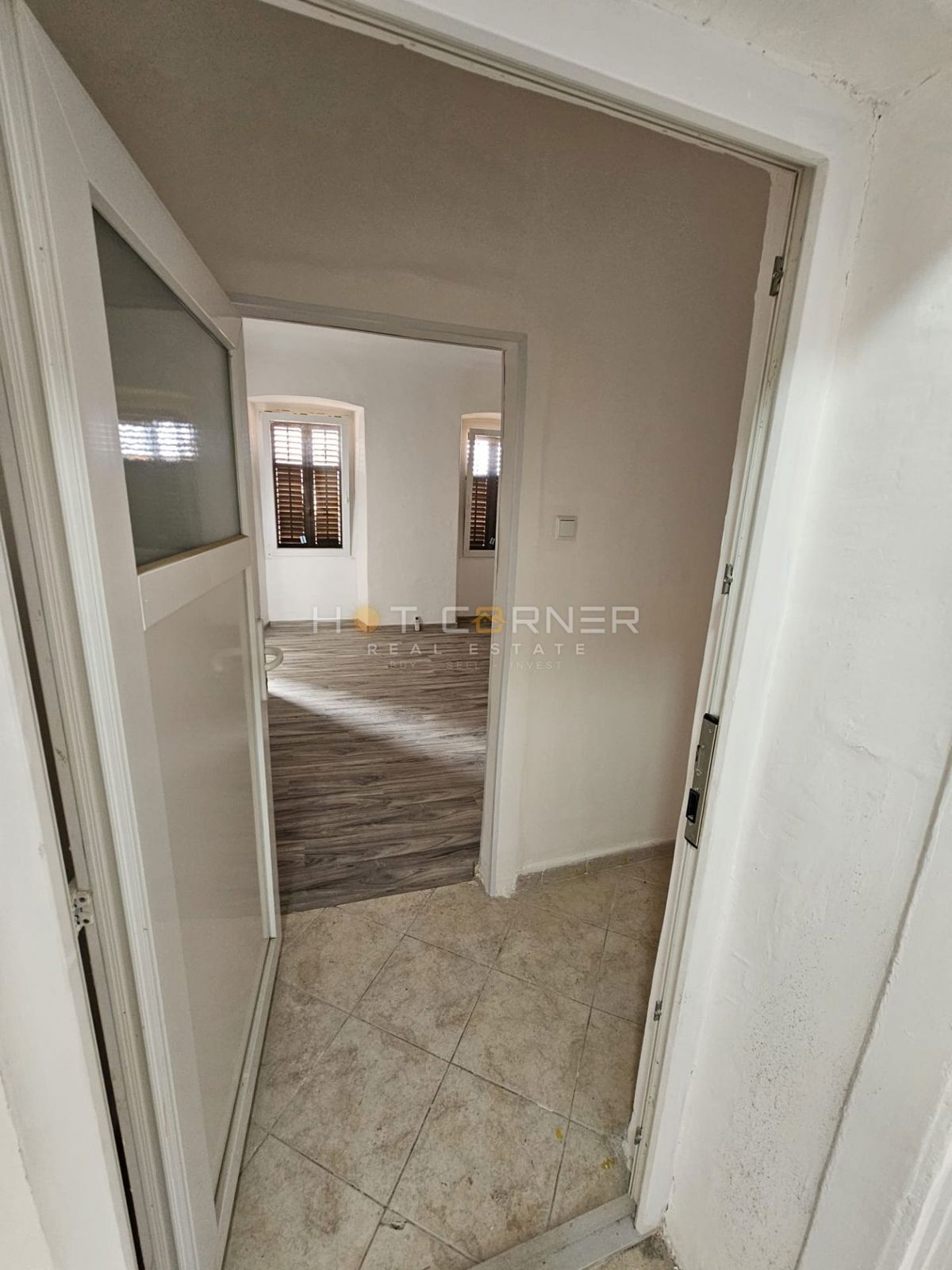 Avstro-ogrski šarm v starem Pulju – 75 m², 3. nadstropje