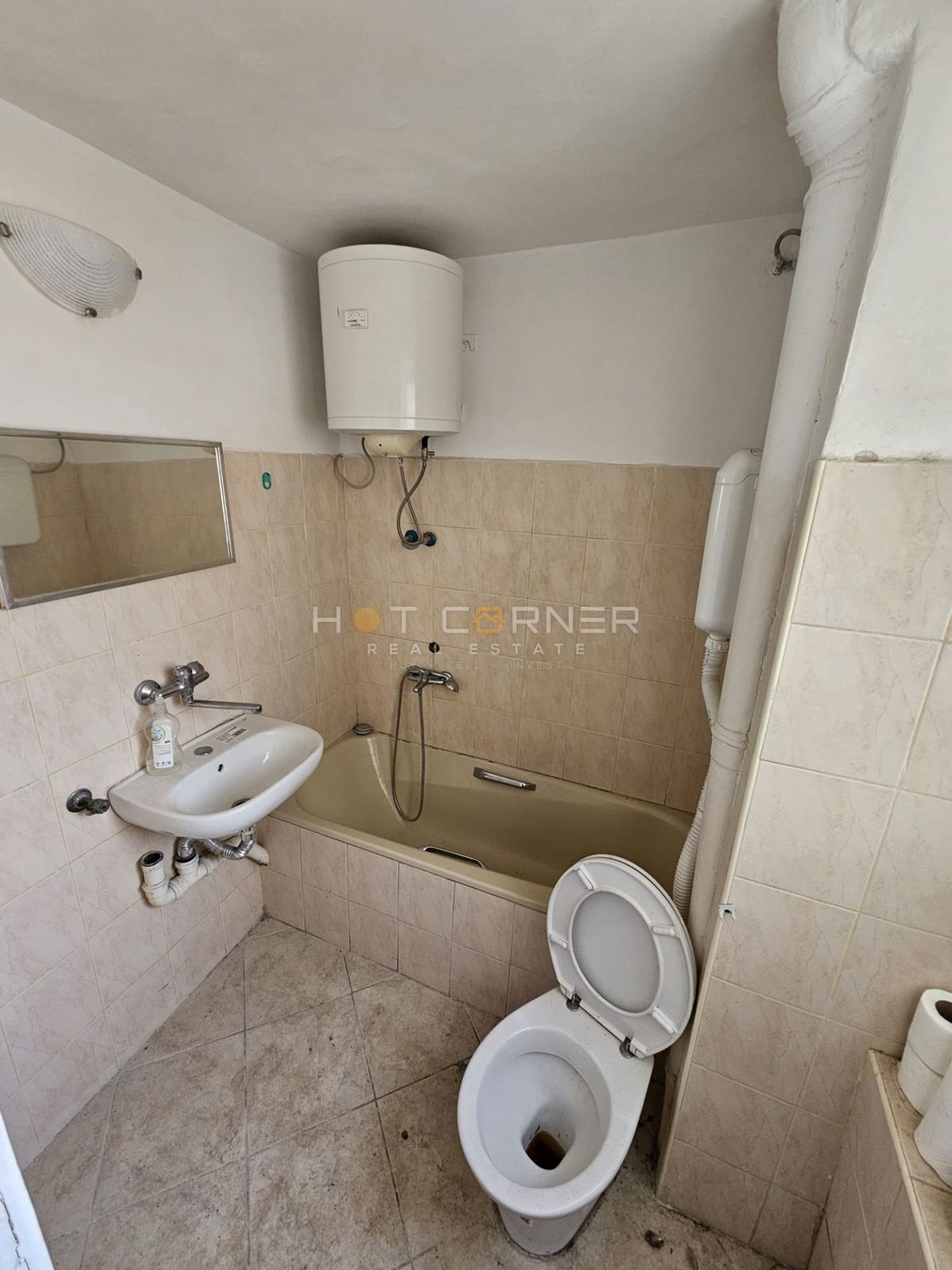 Avstro-ogrski šarm v starem Pulju – 75 m², 3. nadstropje