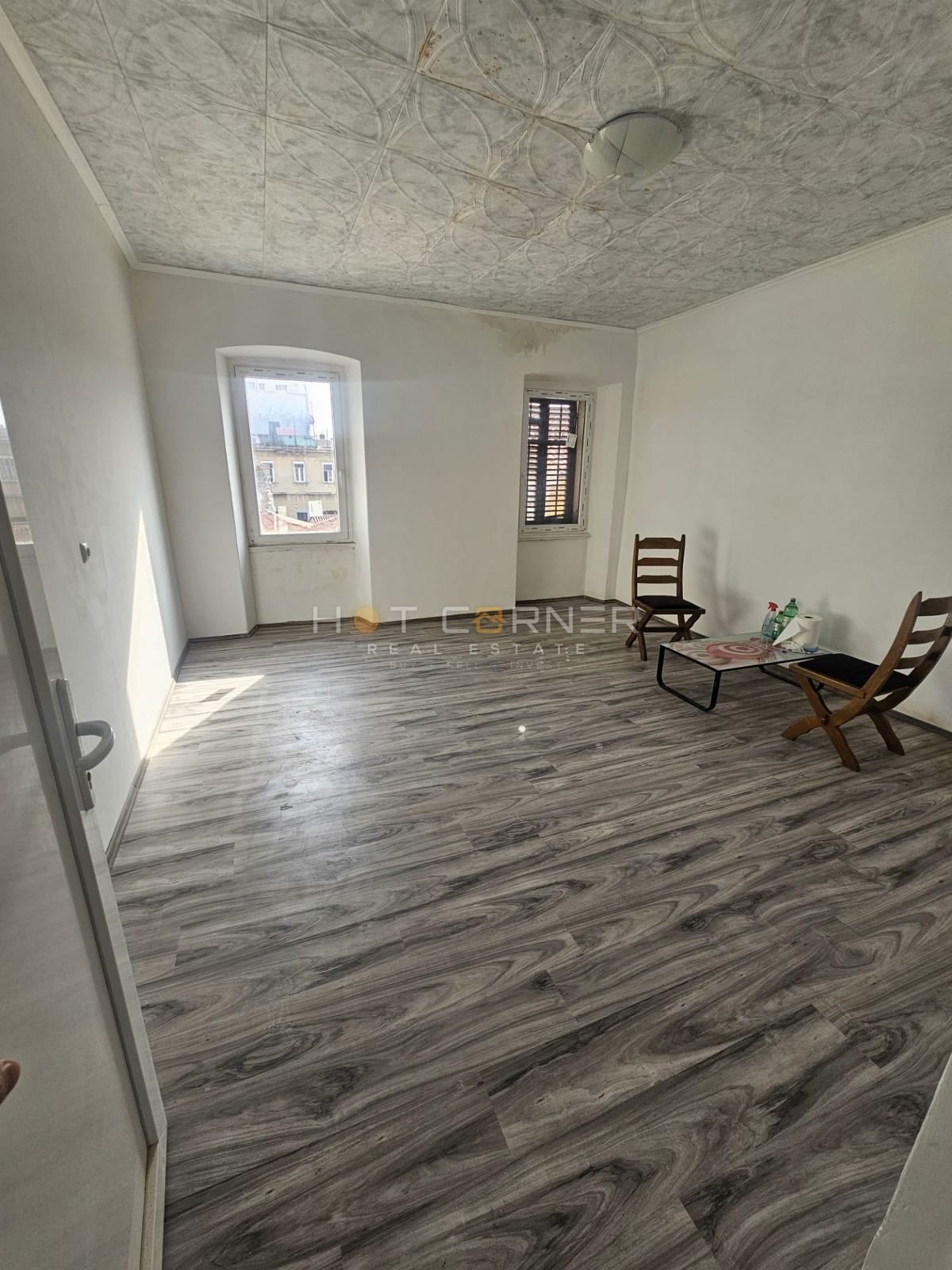 Avstro-ogrski šarm v starem Pulju – 75 m², 3. nadstropje