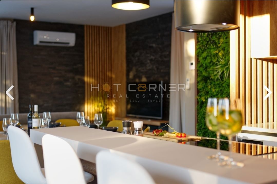 Razkošna vila z turističnim prihodom, Marčana