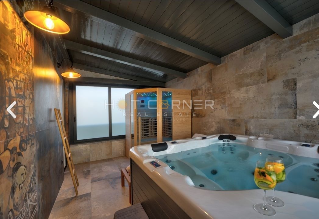 Razkošna vila z turističnim prihodom, Marčana