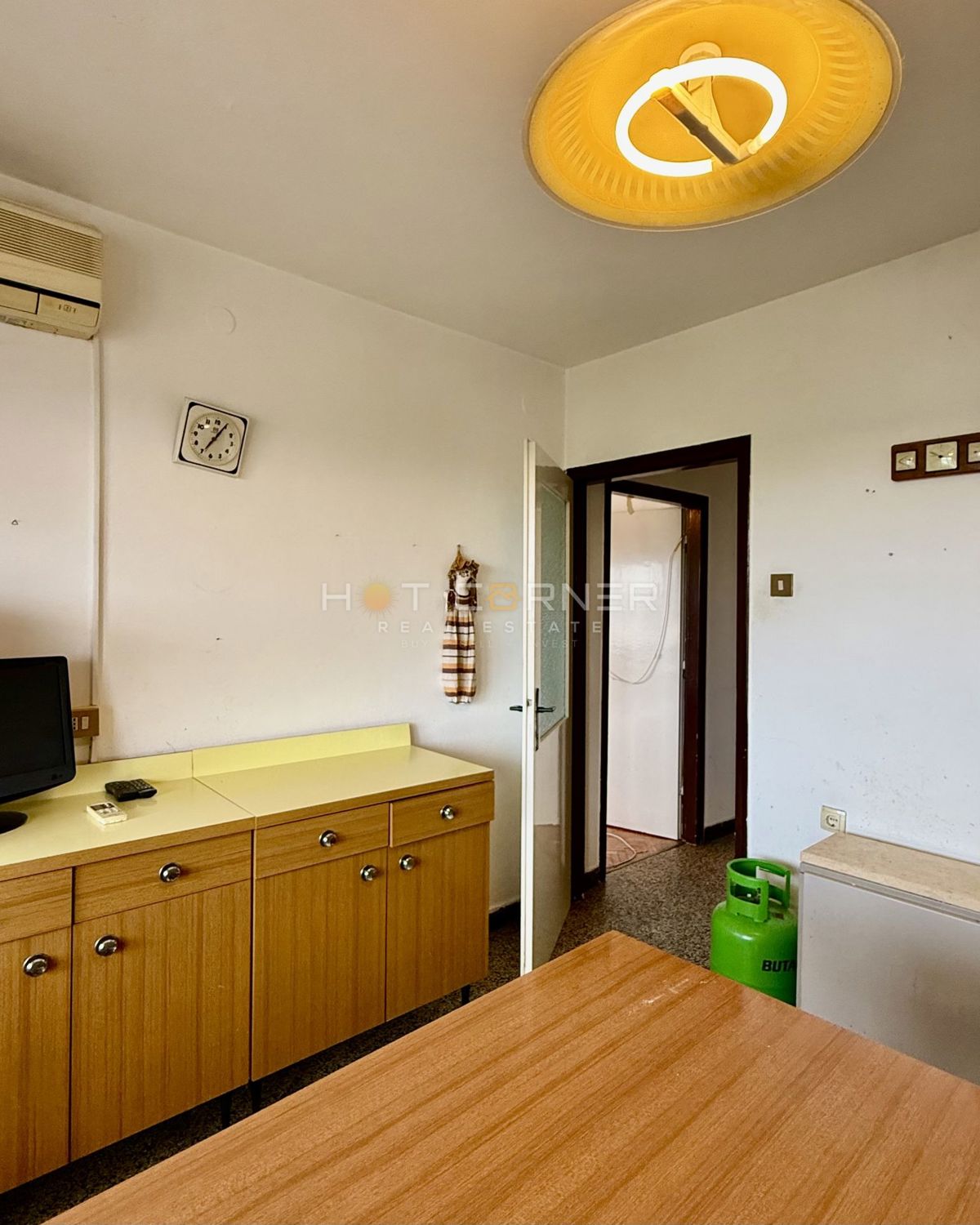 Stanovanje za prenovo v centru Pule – 56 m²