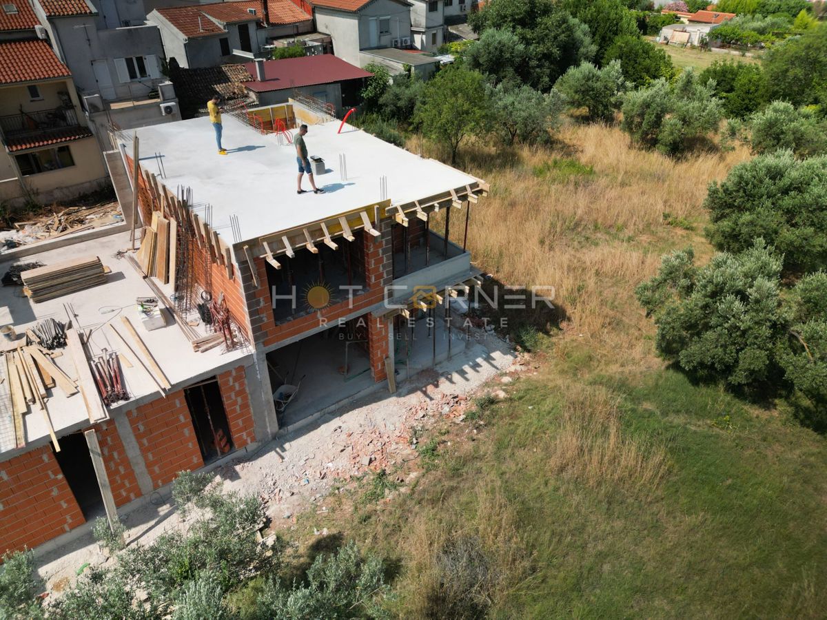 Stanovanje z vrtom v novogradnji – Štinjan, 59,45 m² + vrt 77 m² – 1300 m od morja!