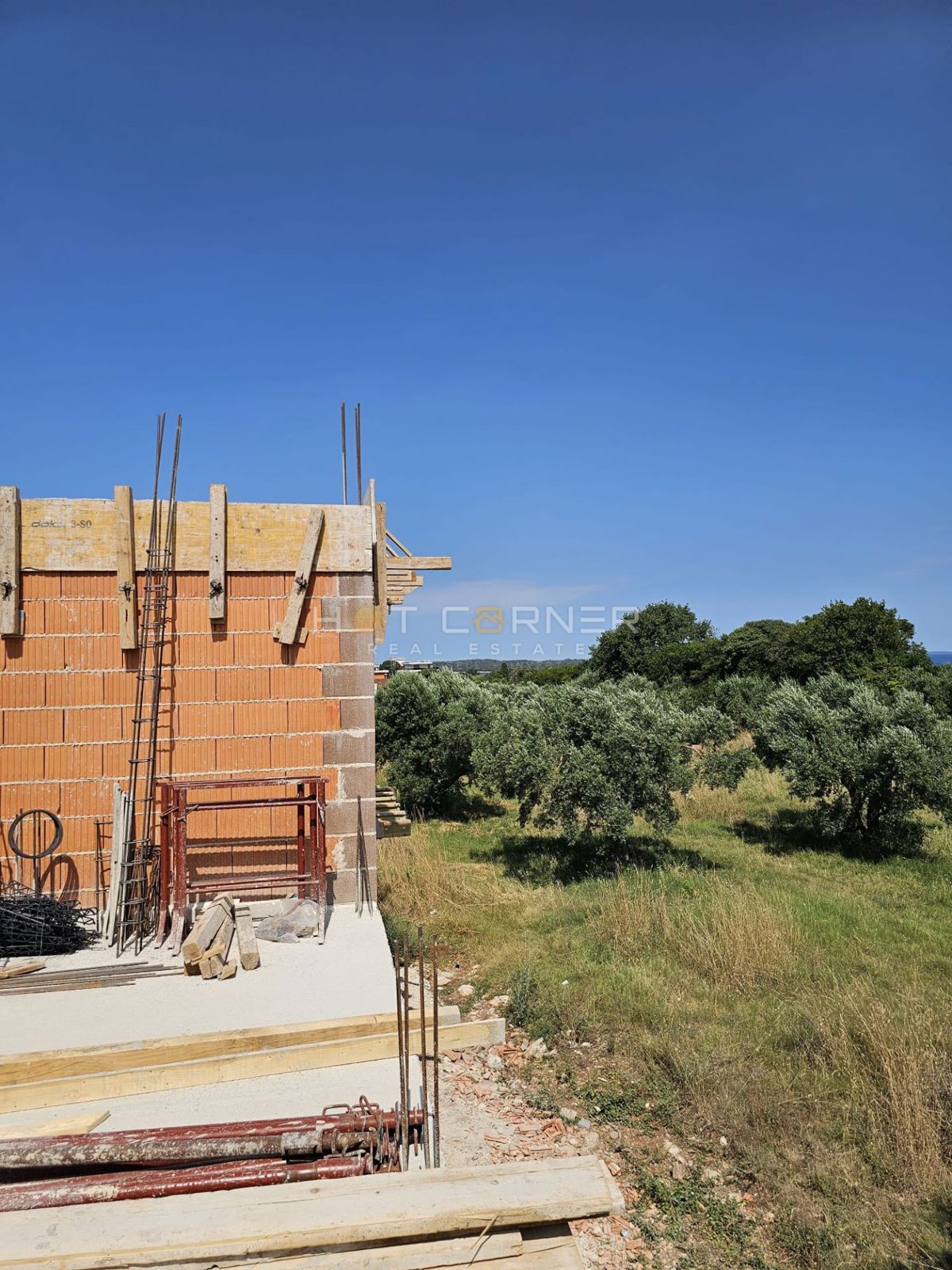 Stanovanje z vrtom v novogradnji – Štinjan, 59,45 m² + vrt 77 m² – 1300 m od morja!