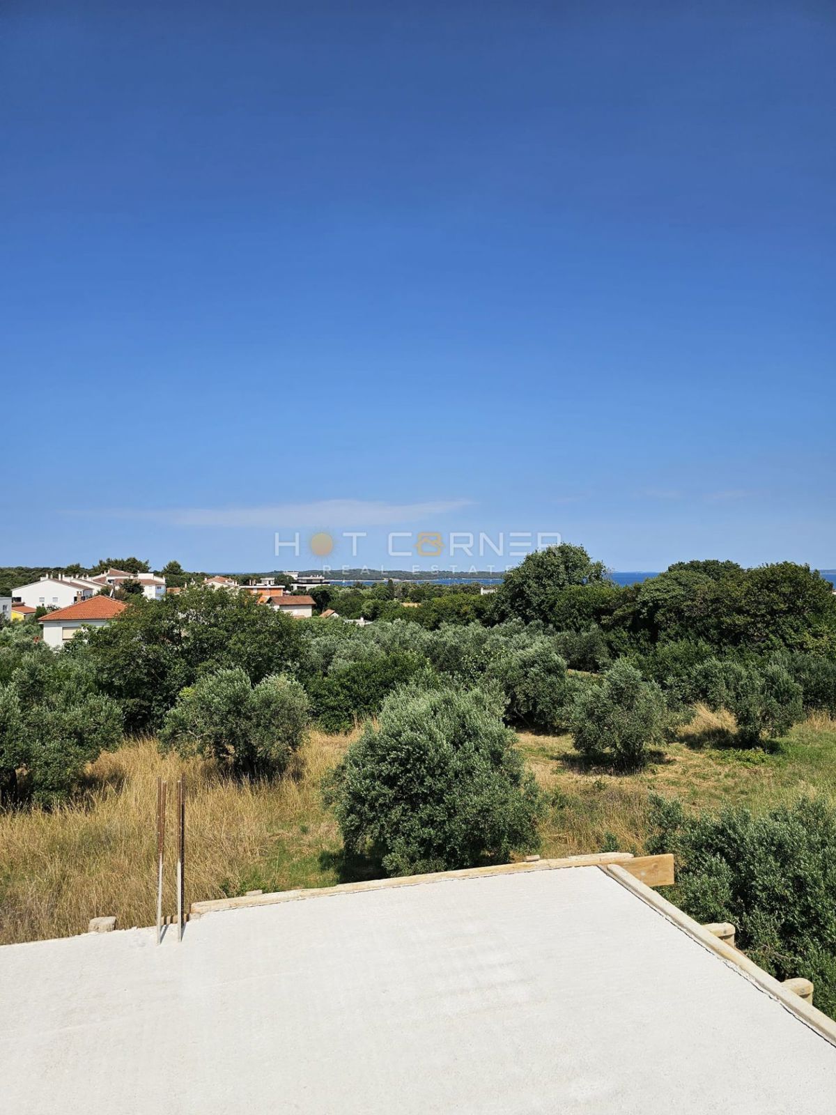 Stanovanje z vrtom v novogradnji – Štinjan, 59,45 m² + vrt 77 m² – 1300 m od morja!