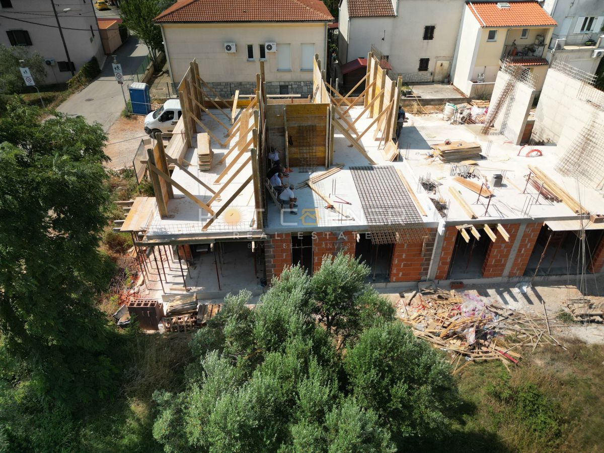 Stanovanje z vrtom v novogradnji – Štinjan, 59,45 m² + vrt 77 m² – 1300 m od morja!