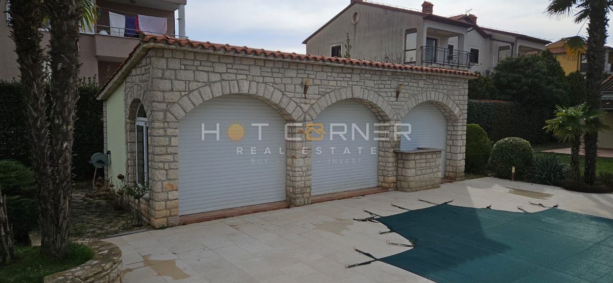 Gradbeno zemljišče Pomer, Medulin, 900m2