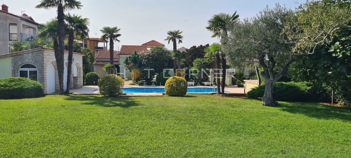 Gradbeno zemljišče Pomer, Medulin, 900m2
