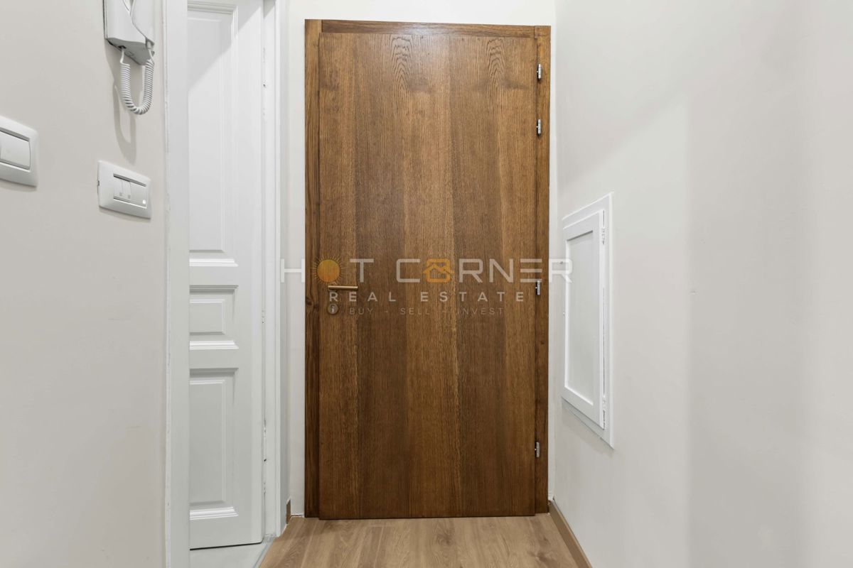 Elegantno stanovanje v Villi Minz, 147 m², razgled na morje