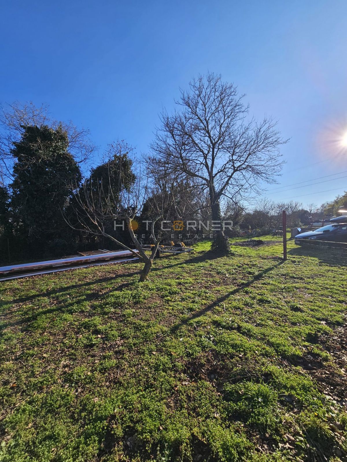 Vikendica s sadovnjakom & olivami – samo €150k v Banjolama!