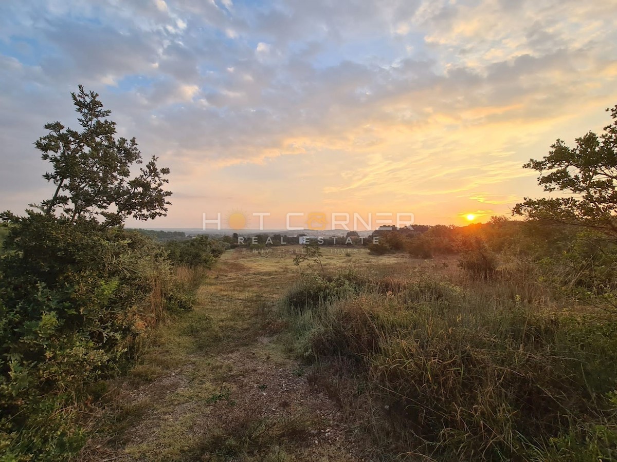 Gradbeno zemljišče Štinjan, Pula, 663m2