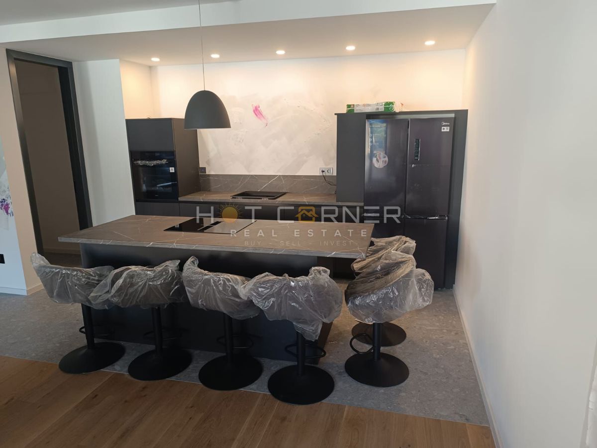 Stanovanje Centar, Pula, 130m2